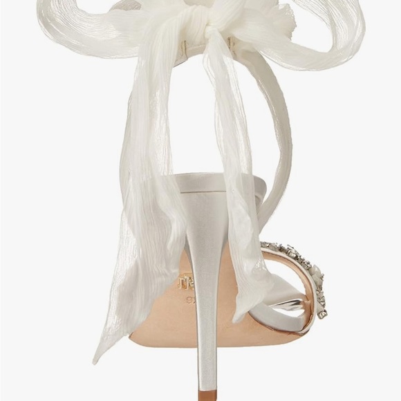 Badgley Mischka Bobbie Heeled Sandal - Picture 13 of 16